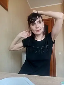 Francenia lolis online show from 04-13-26, 02:11