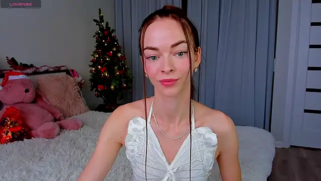 Undertheskin online show from 12-28-24, 04:20