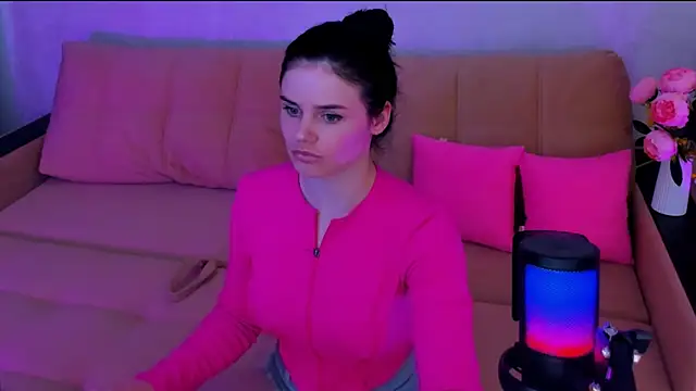 Lora Cain online show from 03-15-25, 12:45