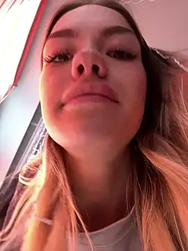 Snapshot of -Sexy_Barbie- chatting on 02-02-25, 07:20 -Sexy Barbie- online show from 02-02-25, 07:20