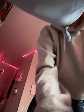 Snapshot of -Sexy_Barbie- chatting on 02-22-25, 09:56 -Sexy Barbie- online show from 02-22-25, 09:56