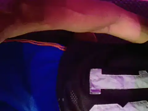 Snapshot of thesummerboy chatting on 02-03-25, 10:58 thesummerboy online show from 02-03-25, 10:58