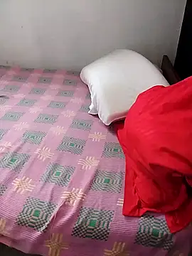 Snapshot of juliya_Les chatting on 12-28-24, 10:25 juliya Les online show from 12-28-24, 10:25