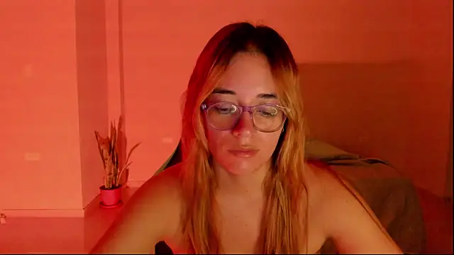 atenas 05  online show from 03-18-26, 09:34