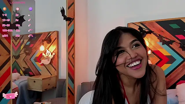 NaiirobiSwan online show from 10-27-25, 08:02