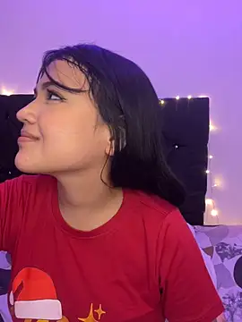 Snapshot of alisson_carolina73 chatting on 12-19-24, 10:53 alisson carolina73 online show from 12-19-24, 10:53