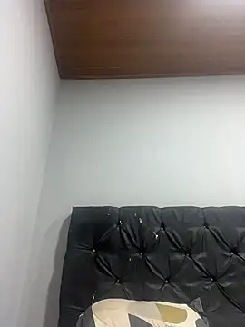 alisson carolina73 online show from 07-18-26, 03:00