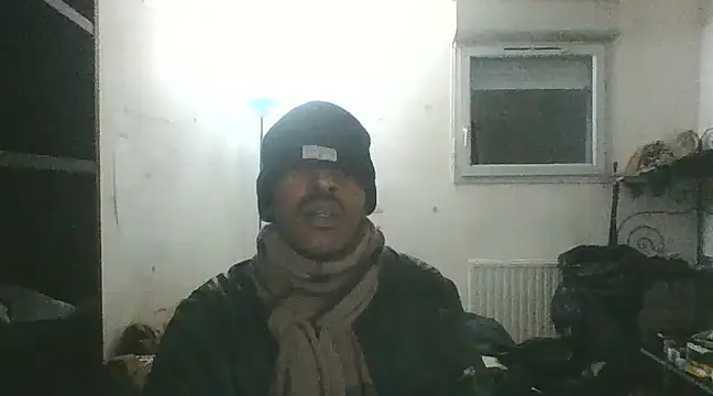 Snapshot of POPAYE972 chatting on 12-10-24, 07:11 POPAYE972 online show from 12-10-24, 07:11