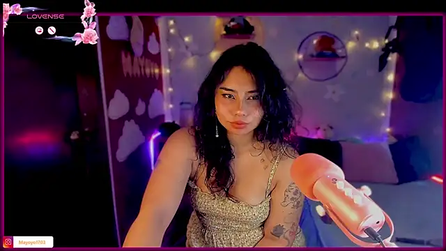 kiki cavilll online show from 09-11-25, 03:01