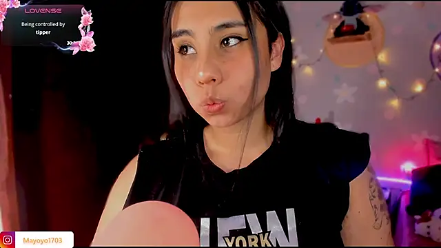 kiki cavilll online show from 09-24-25, 10:35