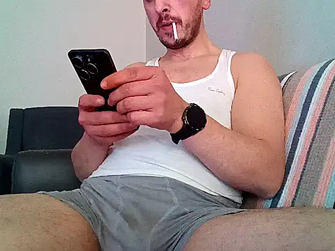 Snapshot of keremcim chatting on 03-20-26, 11:26 keremcim online show from 03-20-26, 11:26