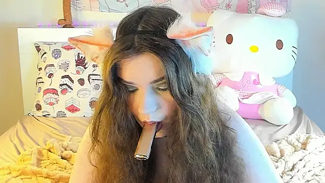 Snapshot of kuraii1_ chatting on 01-19-25, 12:28 kuraii1 online show from 01-19-25, 12:28