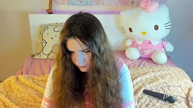 Snapshot of kuraii1_ chatting on 02-14-25, 02:18 kuraii1 online show from 02-14-25, 02:18