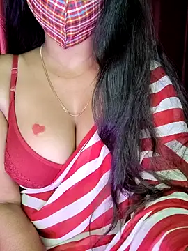 Snapshot of SexyAndHottie chatting on 03-18-25, 04:04 SexyAndHottie online show from 03-18-25, 04:04
