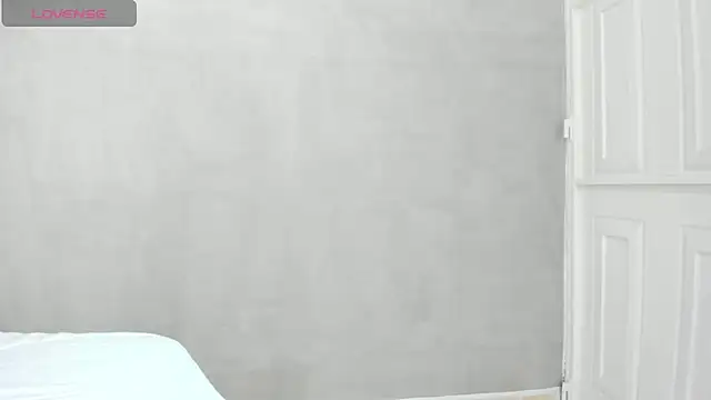 Snapshot of Carohorny4u chatting on 02-04-25, 01:27 Carohorny4u online show from 02-04-25, 01:27