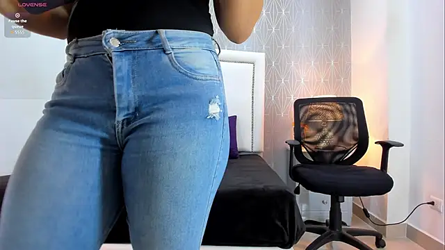  Peach1  online show from 03-25-26, 02:01