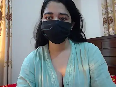 Snapshot of A-pusparani chatting on 06-19-26, 11:36 A-pusparani online show from 06-19-26, 11:36