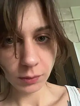 Snapshot of BroadFantasy chatting on 02-17-26, 05:15 BroadFantasy online show from 02-17-26, 05:15