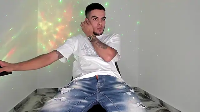 mikee scooth online show from 04-12-26, 05:01