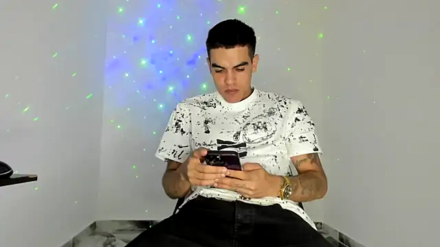 mikee scooth online show from 04-20-26, 02:31