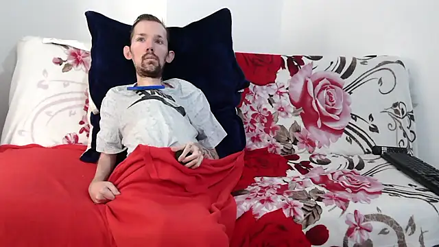 Snapshot of Sophia_and_Thomas chatting on 01-13-26, 08:14 Sophia and Thomas online show from 01-13-26, 08:14