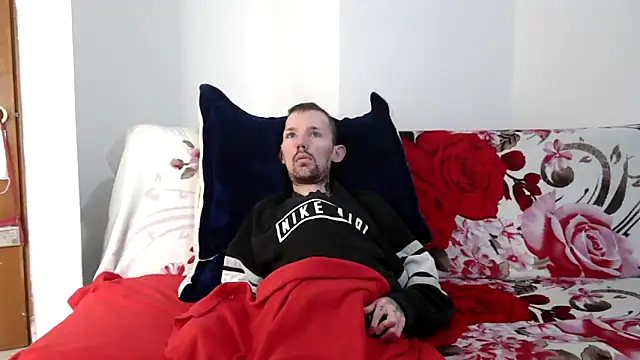 Snapshot of Sophia_and_Thomas chatting on 02-02-26, 09:35 Sophia and Thomas online show from 02-02-26, 09:35