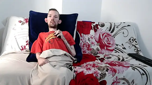 Snapshot of Sophia_and_Thomas chatting on 02-11-26, 08:36 Sophia and Thomas online show from 02-11-26, 08:36