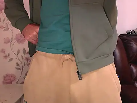 Leo 1617 online show from 11-19-25, 11:32