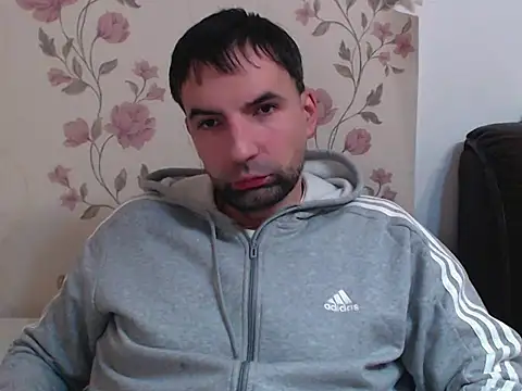 Snapshot of Leo_1617 chatting on 01-15-26, 04:55 Leo 1617 online show from 01-15-26, 04:55