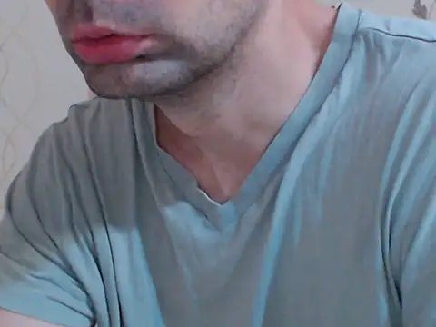 Snapshot of Leo_1617 chatting on 02-06-26, 03:33 Leo 1617 online show from 02-06-26, 03:33