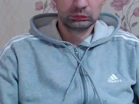 Snapshot of Leo_1617 chatting on 02-06-26, 05:38 Leo 1617 online show from 02-06-26, 05:38