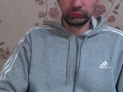 Snapshot of Leo_1617 chatting on 02-10-26, 09:24 Leo 1617 online show from 02-10-26, 09:24