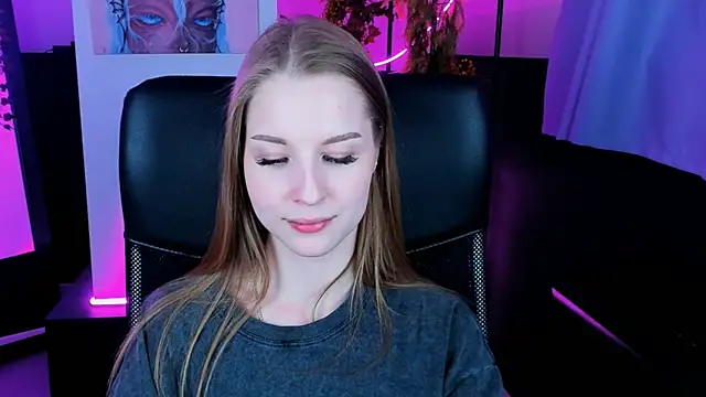 CuteMousee online show from 12-10-24, 08:05