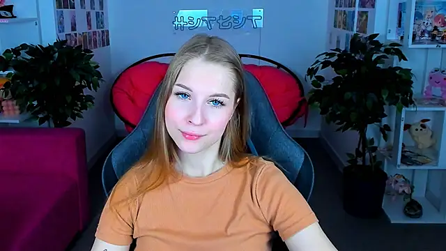 CuteMousee online show from 12-28-24, 02:32