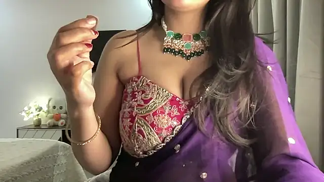 Snapshot of Wild_Fantasy_7 chatting on 10-22-25, 08:52 Wild Fantasy 7 online show from 10-22-25, 08:52