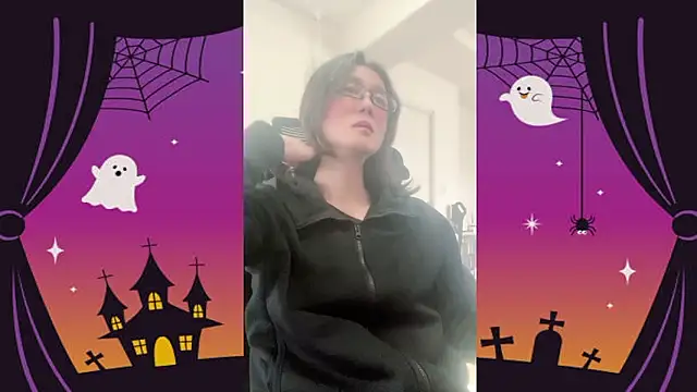 Snapshot of mel__mel chatting on 10-29-25, 04:37 mel mel online show from 10-29-25, 04:37