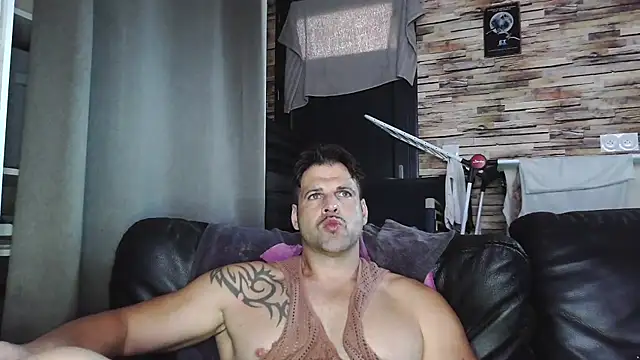 XxBigboybandxX online show from 11-08-25, 02:39