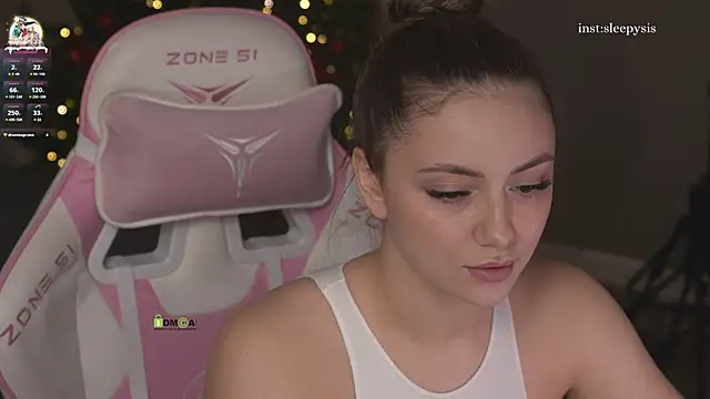 Snapshot of Sleepy_SIS chatting on 12-27-24, 03:59 Sleepy SIS online show from 12-27-24, 03:59