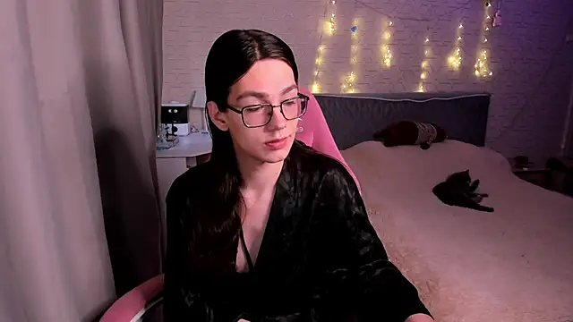 Alfreda Mills online show from 09-10-25, 10:15