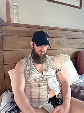 Snapshot of Icebearsticlese chatting on 02-13-26, 10:17 Icebearsticlese online show from 02-13-26, 10:17