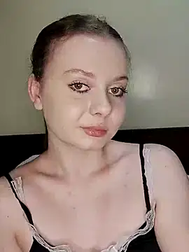 Snapshot of Ekaterina27 chatting on 02-14-25, 08:31 Ekaterina27 online show from 02-14-25, 08:31