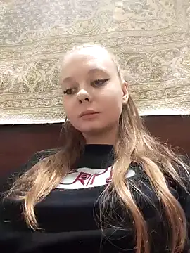 Snapshot of Ekaterina27 chatting on 06-19-26, 09:02 Ekaterina27 online show from 06-19-26, 09:02