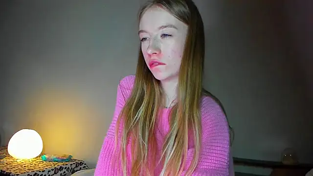 minidivaa  online show from 04-22-26, 07:37