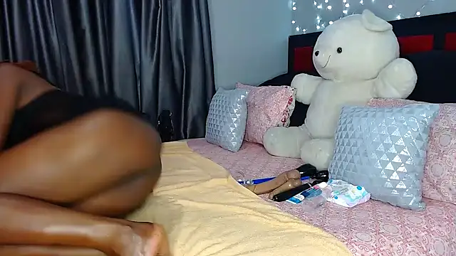 Snapshot of MissBigNipples chatting on 01-22-25, 04:23 MissBigNipples online show from 01-22-25, 04:23