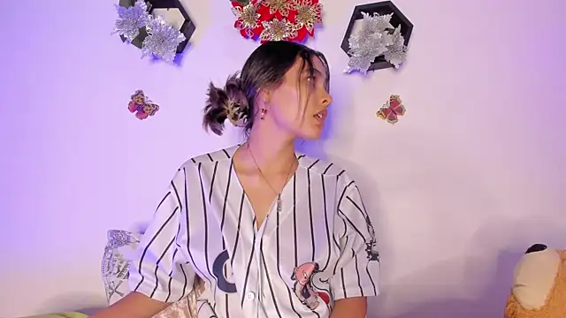 Snapshot of samara_jonness chatting on 01-11-25, 04:48 samara jonness online show from 01-11-25, 04:48