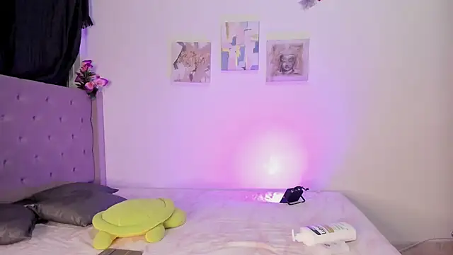 Snapshot of samara_jonness chatting on 09-10-25, 03:39 samara jonness online show from 09-10-25, 03:39