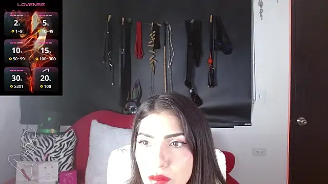 Carolaine69  online show from 03-12-26, 01:06