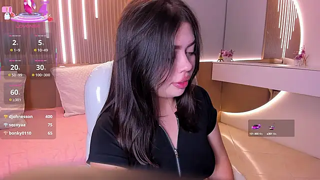 Snapshot of Sexy_paradise18_ chatting on 10-04-25, 03:48 Sexy paradise18 online show from 10-04-25, 03:48