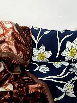 Snapshot of beautiful_himanshi2 chatting on 12-14-25, 04:18 beautiful himanshi2 online show from 12-14-25, 04:18