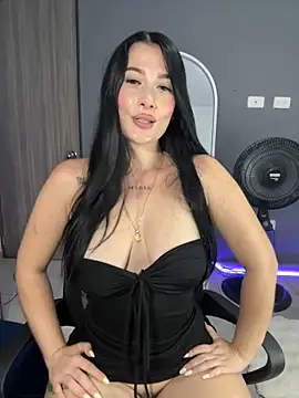 Snapshot of Libia_James chatting on 03-11-25, 02:43 Libia James online show from 03-11-25, 02:43